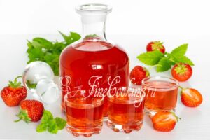 Strawberry tincture