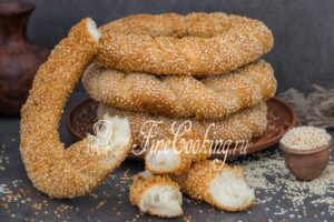 Simits (Turkish bagels)