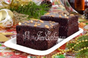 Station cake (night)
