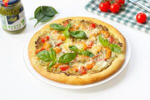 Pizza with shrimp and pesto at home