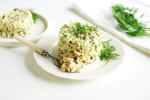 Salad with hump -ups of canned