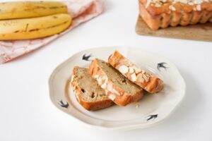 Cottage cheese-banana cupcake in the oven