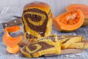 Pumpkin-chocolate bread