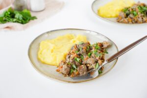 Fried chicken liver with onions and carrots