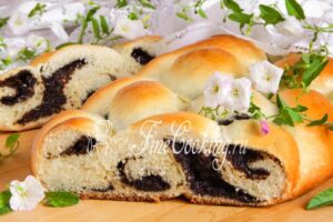 Play with poppy seeds