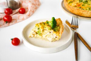 Kish with broccoli, chicken and cheese