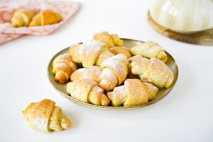 Tasty cookies from cottage cheese in the oven